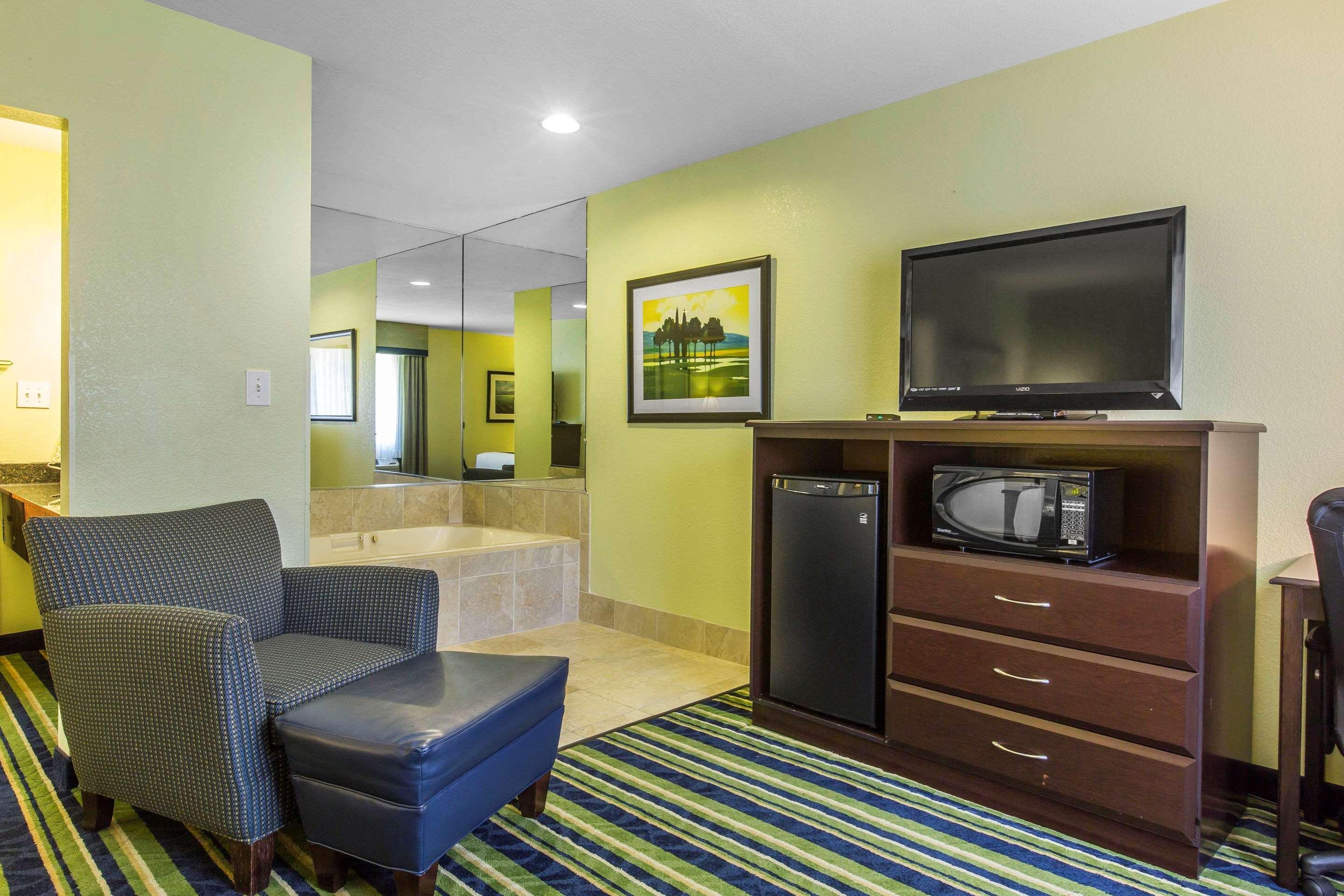Quality Inn Cedartown Exterior photo